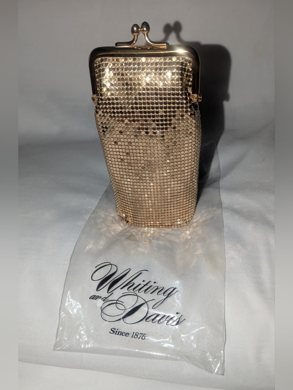Vintage Whiting & Davis  Gold Mesh Kisslock Pouch.Made In USA - Picture 2 of 10